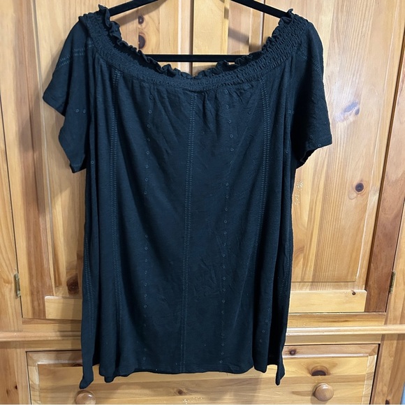 NWT Chico’s Large (2) smocked, off-the-shoulder top - black - Picture 4 of 6